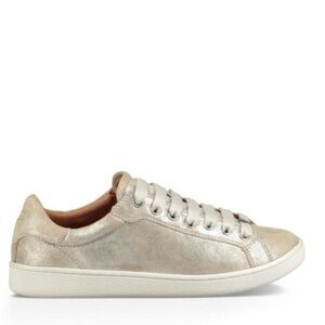 UGG White Low Top Sneakers Lace Up Casual Shoes Women’s 7.5